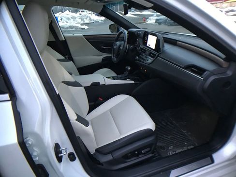 Used 2023 Lexus ES 350 w/ Premium Package image 11