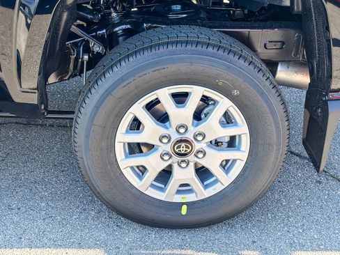 New 2026 Toyota Tacoma SR5 RWD image 12