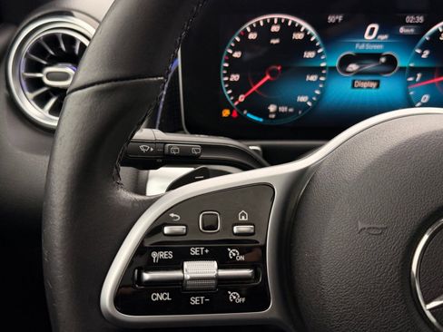 Used 2020 Mercedes-Benz GLB 250 GLB 250 image 30