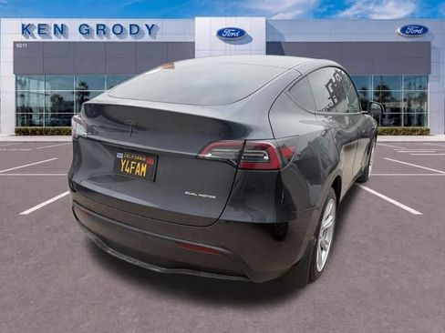 Used 2024 Tesla Model Y Long Range AWD/4WD image 4