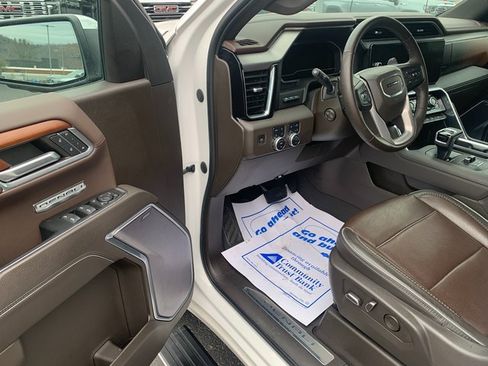 Certified 2023 GMC Sierra 1500 Denali w/ Denali Reserve Package image 5
