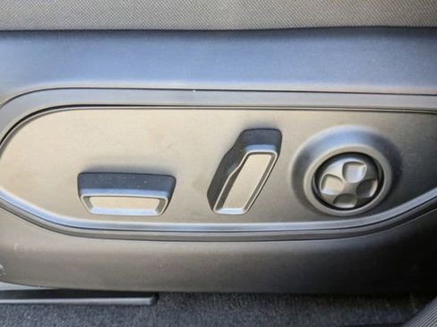 New 2025 Jeep Grand Cherokee Limited w/ Luxury Tech Group II image 20