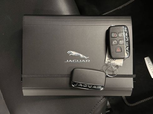 Used 2024 Jaguar F-TYPE R image 39