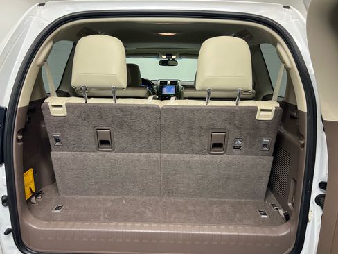 Used 2018 Lexus GX 460 Premium image 37