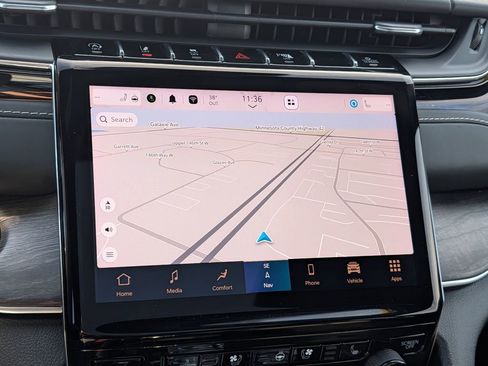 Used 2023 Jeep Grand Cherokee L Overland w/ Advanced Protech Group III image 39