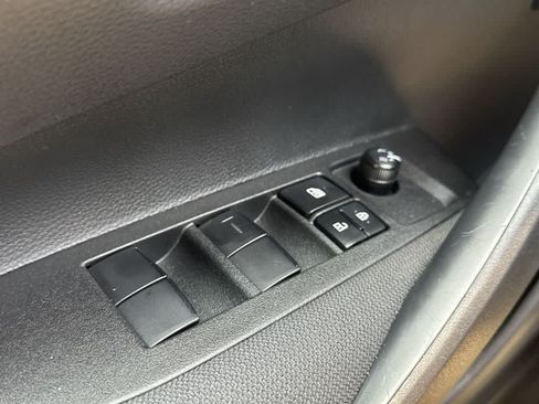 Used 2025 Toyota Corolla LE FWD image 17