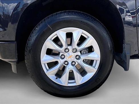 Used 2022 Chevrolet Silverado 1500 Custom image 8