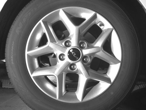 Used 2025 Kia Soul LX w/ LX Technology Package FWD image 15