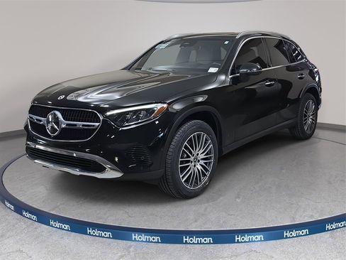 Used 2023 Mercedes-Benz GLC 300 4MATIC image 1