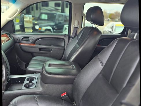 Used 2011 GMC Sierra 3500 SLT image 14