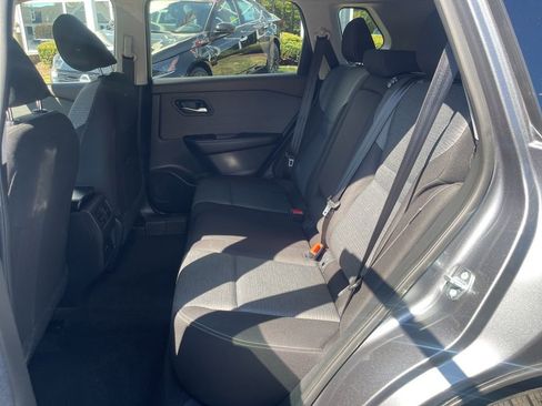 Certified 2023 Nissan Rogue SV image 17