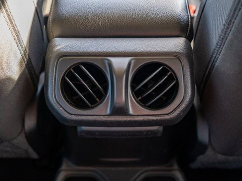 Used 2022 Jeep Wrangler Sport S image 14