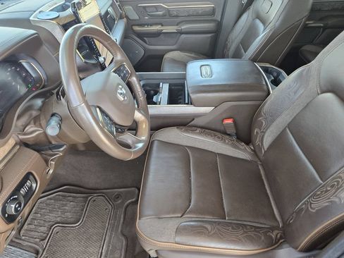 Used 2025 RAM 1500 Limited AWD/4WD image 10