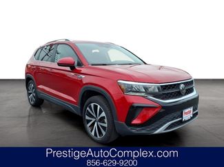 Certified 2023 Volkswagen Taos SE w/ Panoramic Sunroof Package AWD/4WD video 1