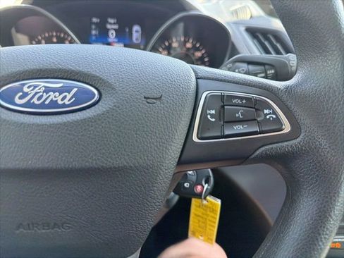 Used 2019 Ford Escape S image 21