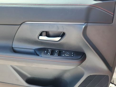 New 2025 Nissan Kicks SR w/ Interior Electronics Package image 8