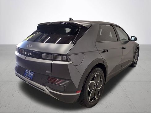 Certified 2023 Hyundai Ioniq 5 SEL w/ Cargo Package AWD/4WD image 15