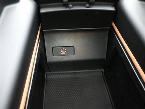 New 2026 BMW X5 xDrive50e w/ Climate Comfort Package image 31