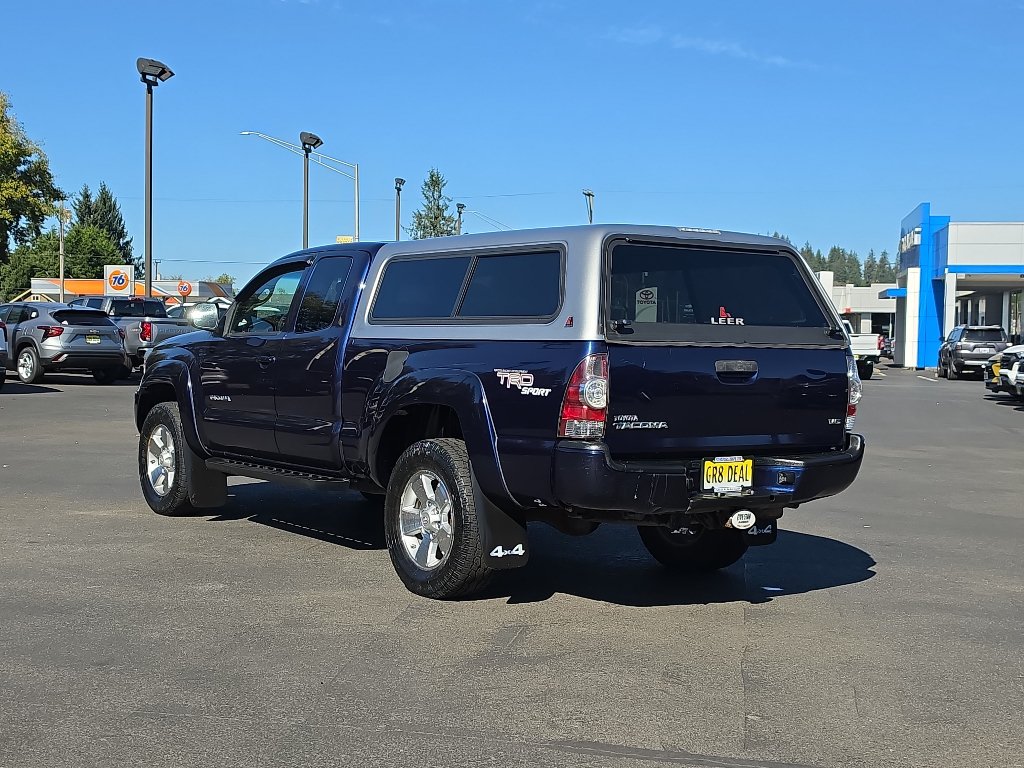 Used 2012 Toyota Tacoma 4x4 Access Cab V6 w/ TRD Sport Pkg image 4