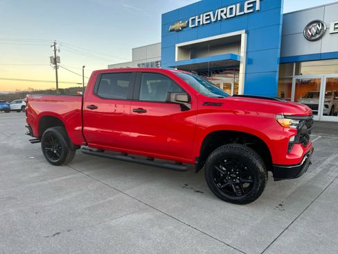 New 2026 Chevrolet Silverado 1500 Custom Trail Boss w/ Turbomax Blackout Package AWD/4WD image 2