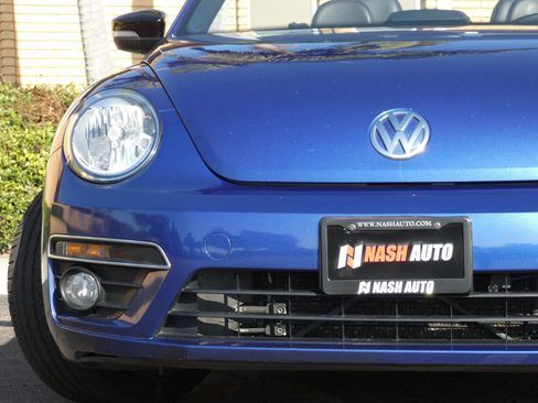 Used 2014 Volkswagen Beetle R-Line image 18