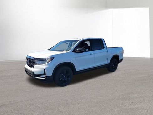 New 2026 Honda Ridgeline Black Edition image 4