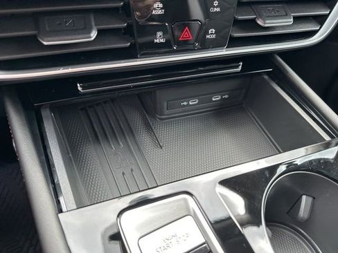 New 2026 Volkswagen Atlas Peak Edition AWD/4WD image 23