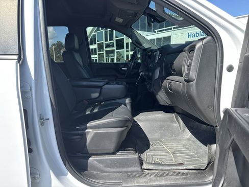 Used 2021 Chevrolet Silverado 2500 Custom w/ Custom Value Package image 32