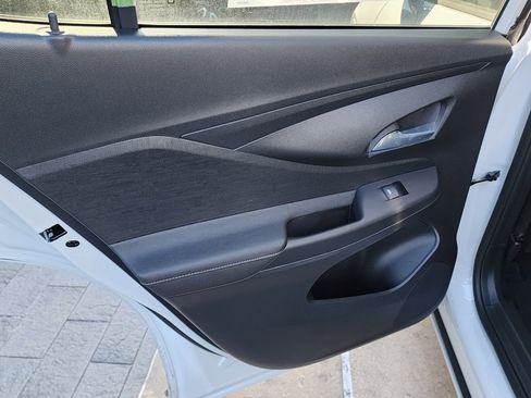 New 2026 Buick Envista Avenir image 39