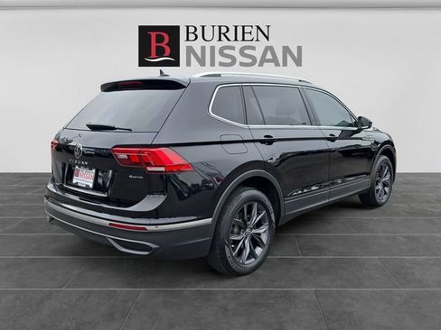 Used 2022 Volkswagen Tiguan SE AWD/4WD image 5