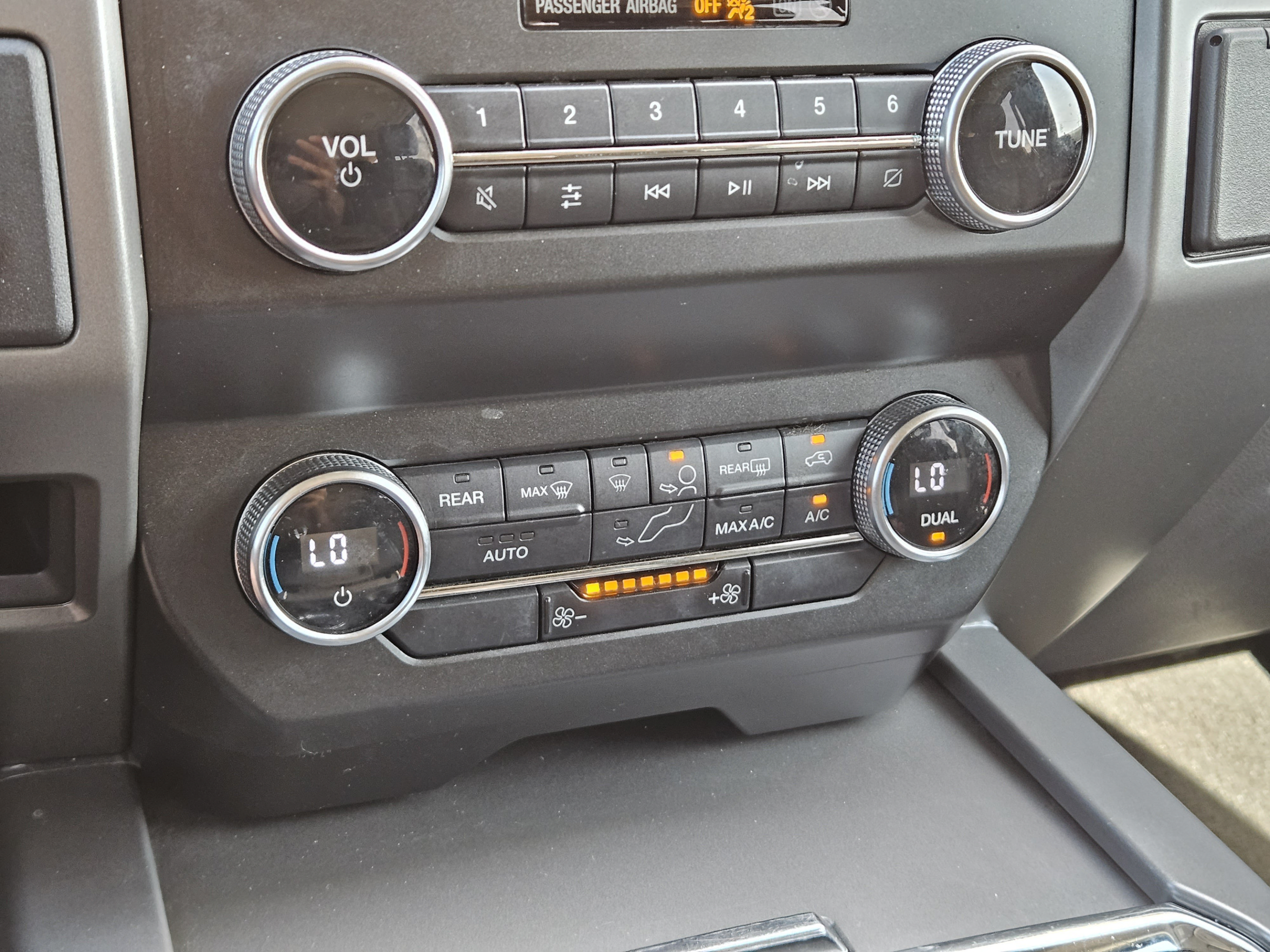 Used 2020 Ford Expedition XLT RWD image 17