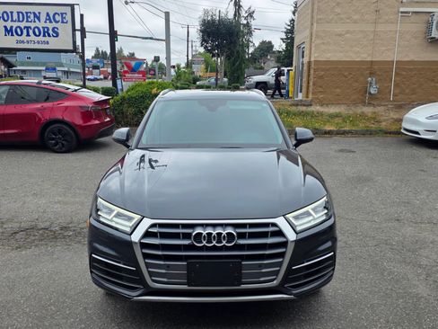 Used 2018 Audi Q5 2.0T Premium Plus w/ Premium Plus Package AWD/4WD image 2