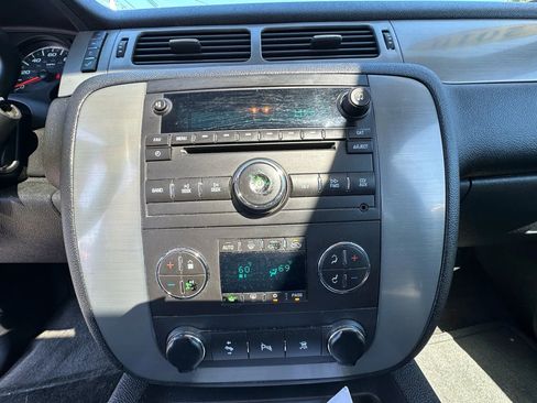 Used 2010 Chevrolet Avalanche LT w/ Luxury Package image 19