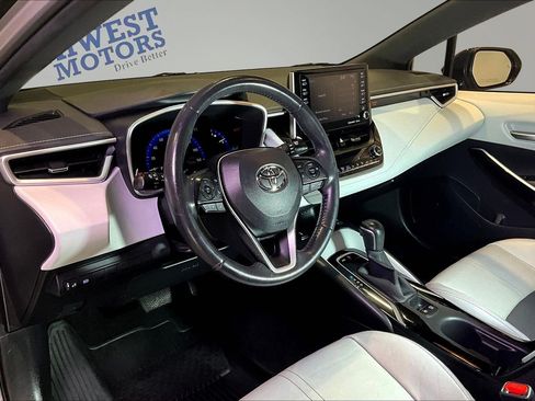 Used 2020 Toyota Corolla XSE FWD image 17