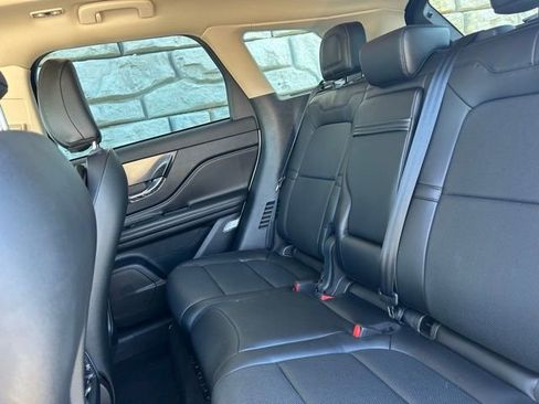 Used 2023 Lincoln Corsair Reserve w/ Equipment Group 201A image 10