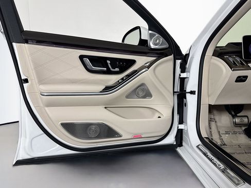New 2026 Mercedes-Benz Maybach S 580 4MATIC image 22