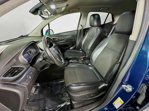 Used 2019 Buick Encore Preferred image 27