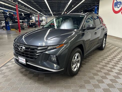 Used 2022 Hyundai Tucson SEL FWD image 3