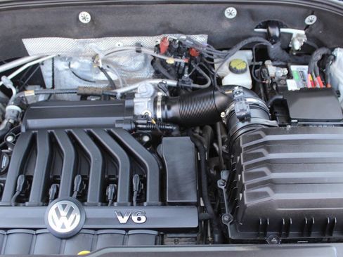 Used 2021 Volkswagen Atlas SEL image 8