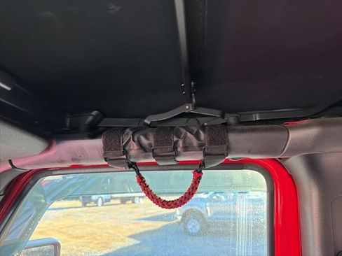 Used 2020 Jeep Gladiator Sport w/ Quick Order Package 24S image 19