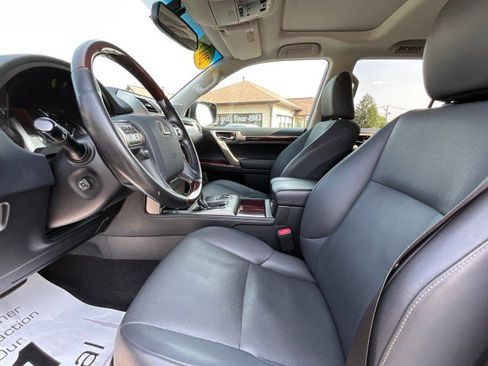 Used 2019 Lexus GX 460 Premium AWD/4WD image 27