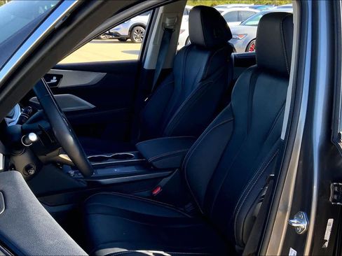 Used 2025 Acura MDX SH-AWD w/ Technology Package image 7