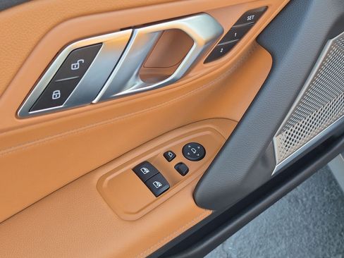 Used 2025 BMW Z4 M40i w/ Edition RWD image 15