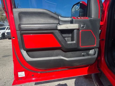 Used 2015 Ford F150 Lariat w/ Equipment Group 502A Luxury image 39