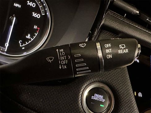 Used 2024 Cadillac XT5 Luxury image 27