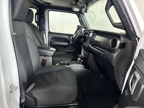 Used 2023 Jeep Wrangler Unlimited w/ 8.4" Radio Group image 28