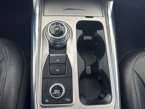Used 2022 Ford Explorer Limited w/ Equipment Group 301A AWD/4WD image 16