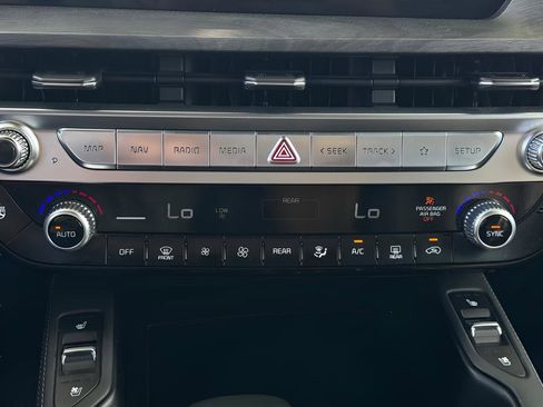 Used 2024 Kia Telluride EX X-Line AWD/4WD image 31