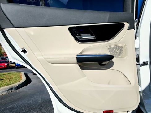 New 2026 Mercedes-Benz GLC 300 4MATIC image 25