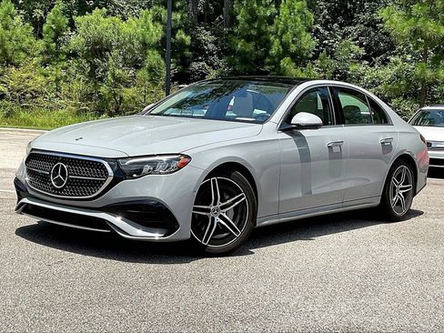 Certified 2024 Mercedes-Benz E 350 4MATIC Sedan image 2